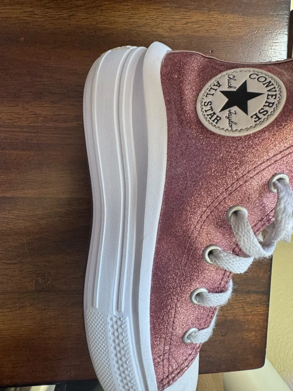 Converse Girls All Star Hightops Size 1, Pink Sparkle Gently Used
